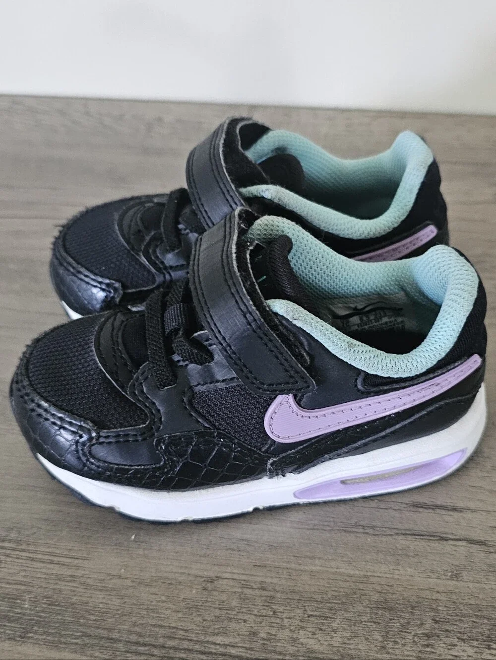 Nike AirMax ST Kids Black Sneakers Purple and Mint Accents Infant Toddler Size 7